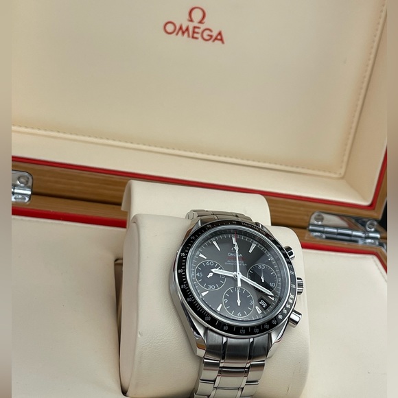 ✨Men’s Omega Speedmaster
DATE / DAY‑DATE AUTOMATIC
CHRONOGRAPH 40 MM - Picture 11 of 16